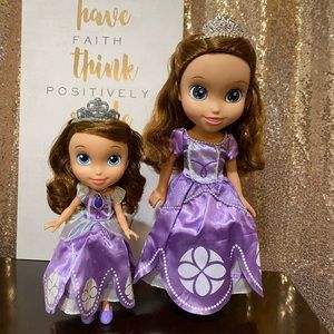 2 Disney Sofia the First Toddler Dolls